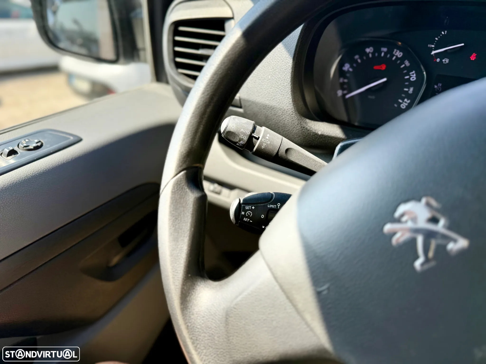 Peugeot Expert 1.5 BlueHDi L2H1 Premium Standard 120Cv | IVA DEDUTÍVEL - 16