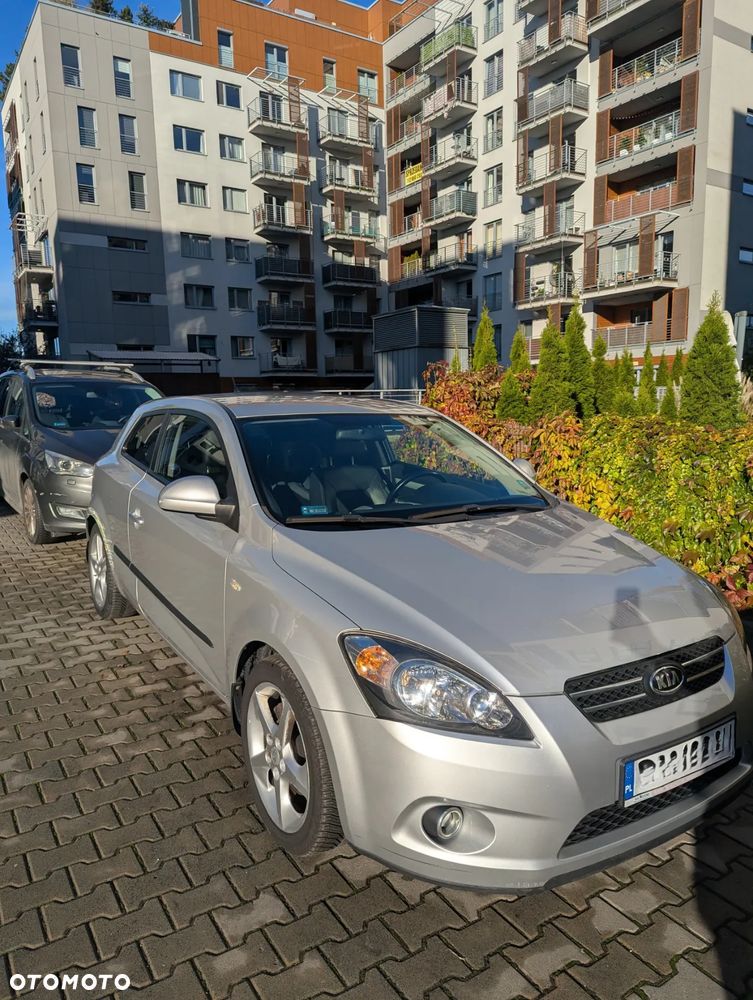 Kia ProCeed 2.0 Optimum + - 5