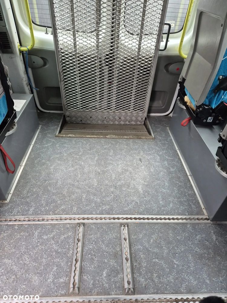 Renault Trafic 2.0 dCi 90 FAP Combi L1H1 - 2