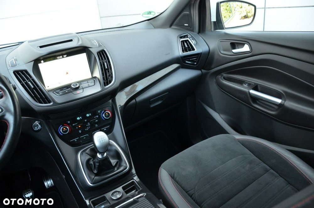 Ford Kuga - 29