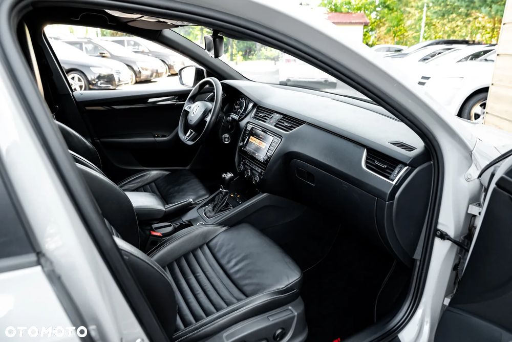 Skoda Octavia 2.0 TSI DSG RS 230 - 25