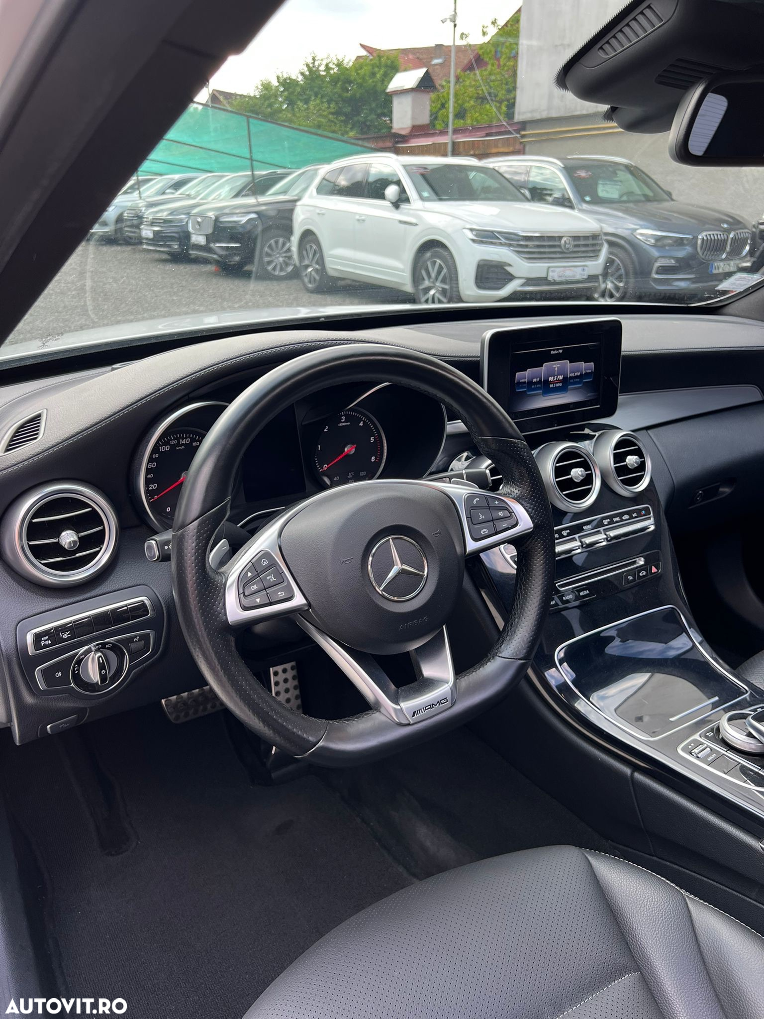 Mercedes-Benz C - 9