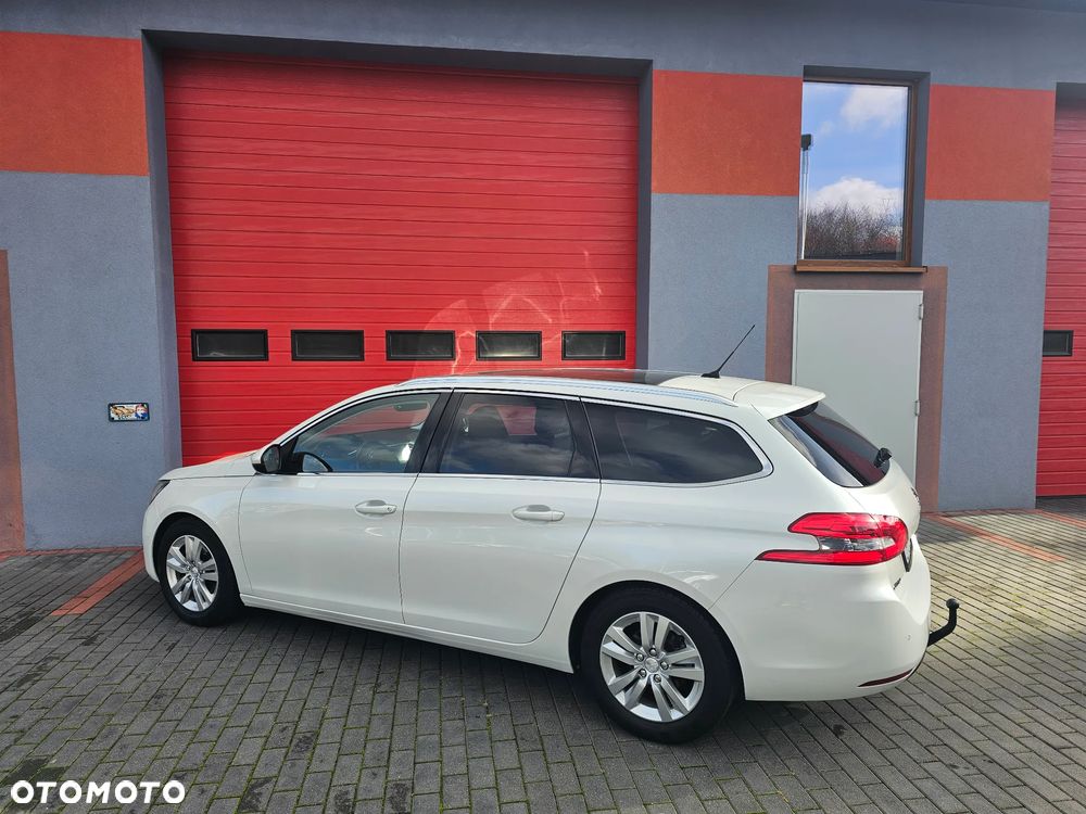 Peugeot 308 SW BlueHDi 120 Stop & Start Style - 22