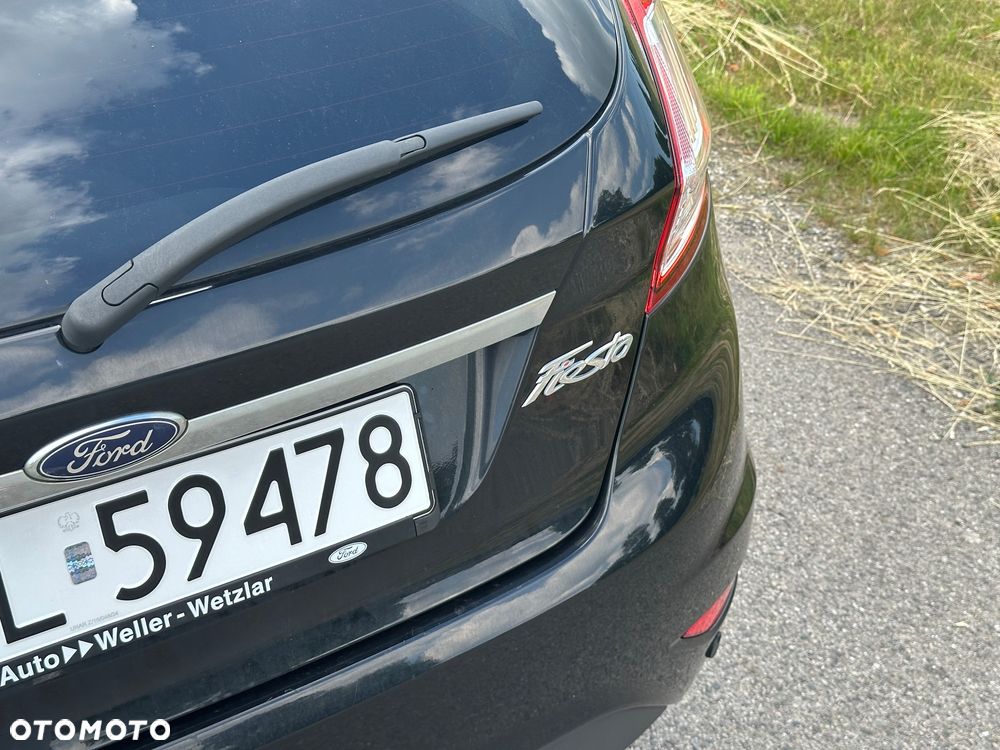 Ford Fiesta 1.0 EcoBoost S&S TITANIUM - 23