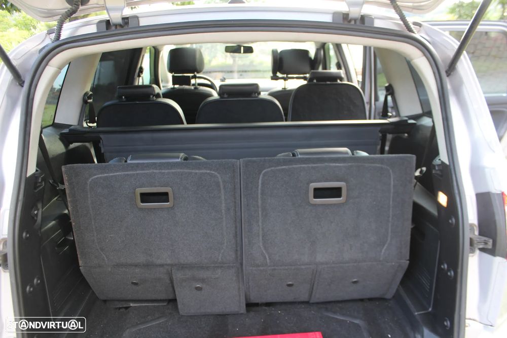 Ford S-Max 2.0 TDCi DPF Titanium - 29