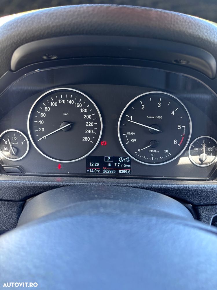 BMW Seria 3 320d Aut. - 10