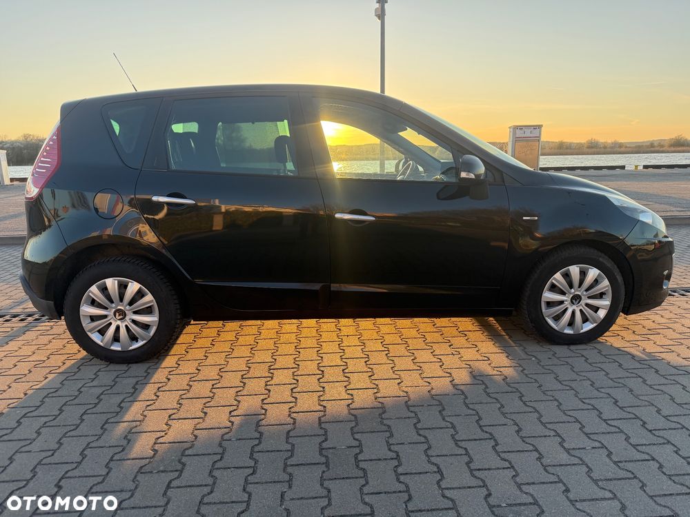 Renault Scenic 1.9 dCi Bose Edition - 6