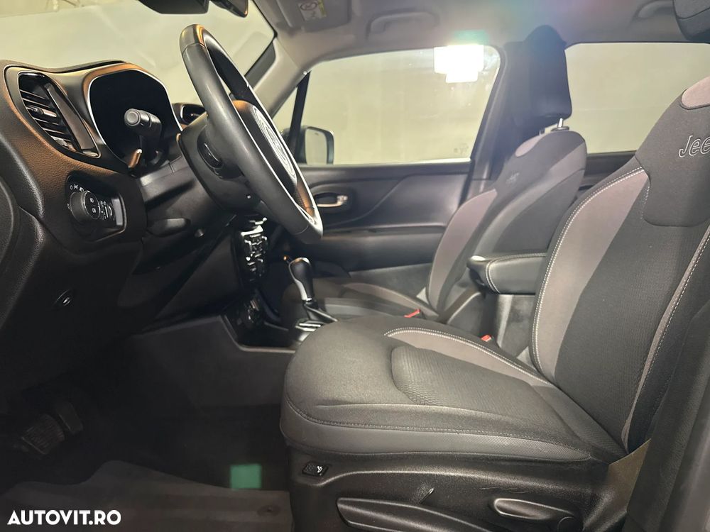Jeep Renegade - 23