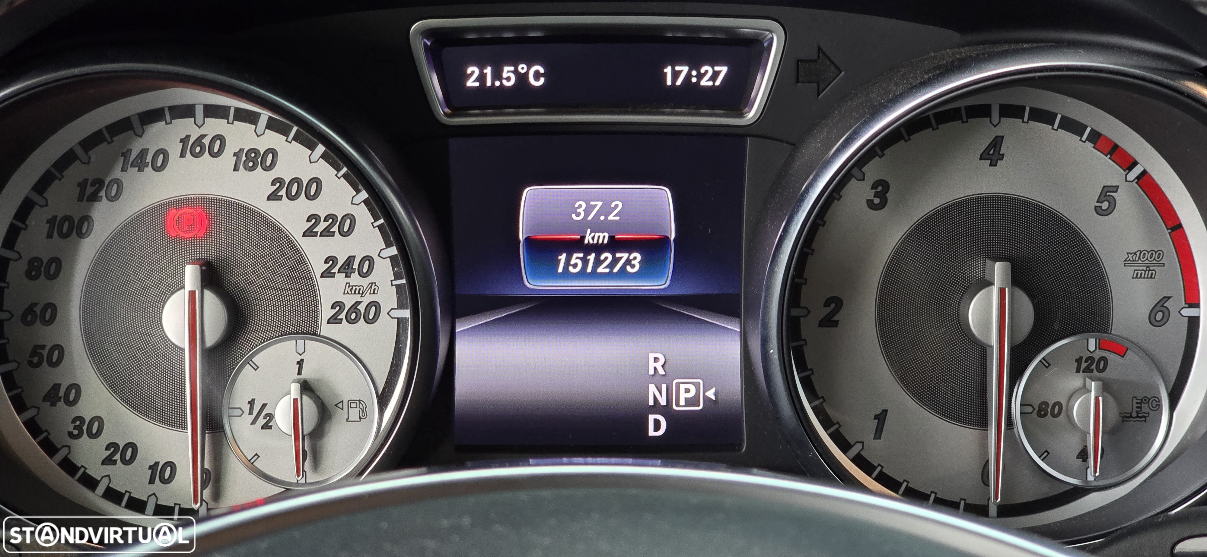 Mercedes-Benz CLA 220 d Shooting Brake AMG Line Aut. - 42