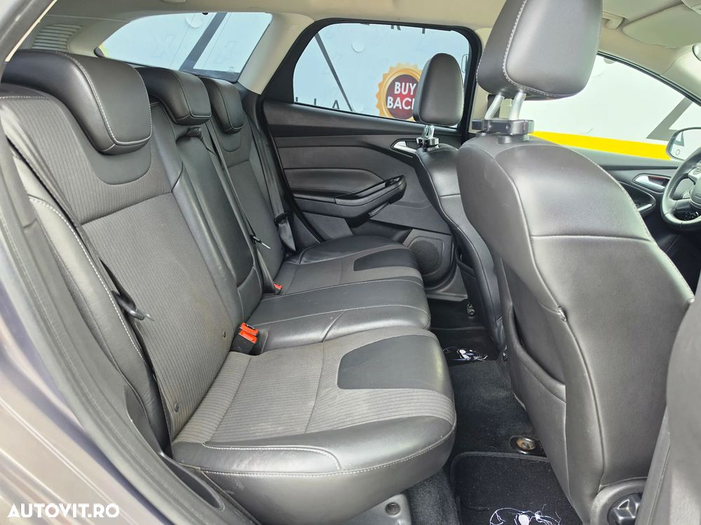 Ford Focus 2.0 TDCI DPF Aut. Titanium - 11