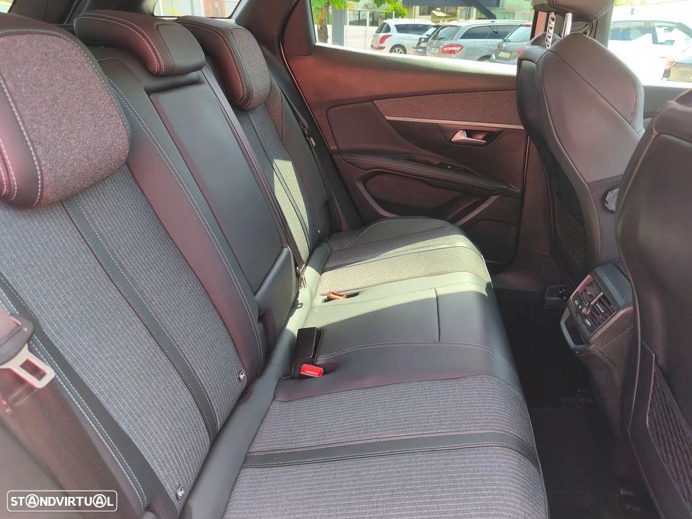 Peugeot 3008 1.6 Hybrid4 Allure Pack e-EAT8 - 15