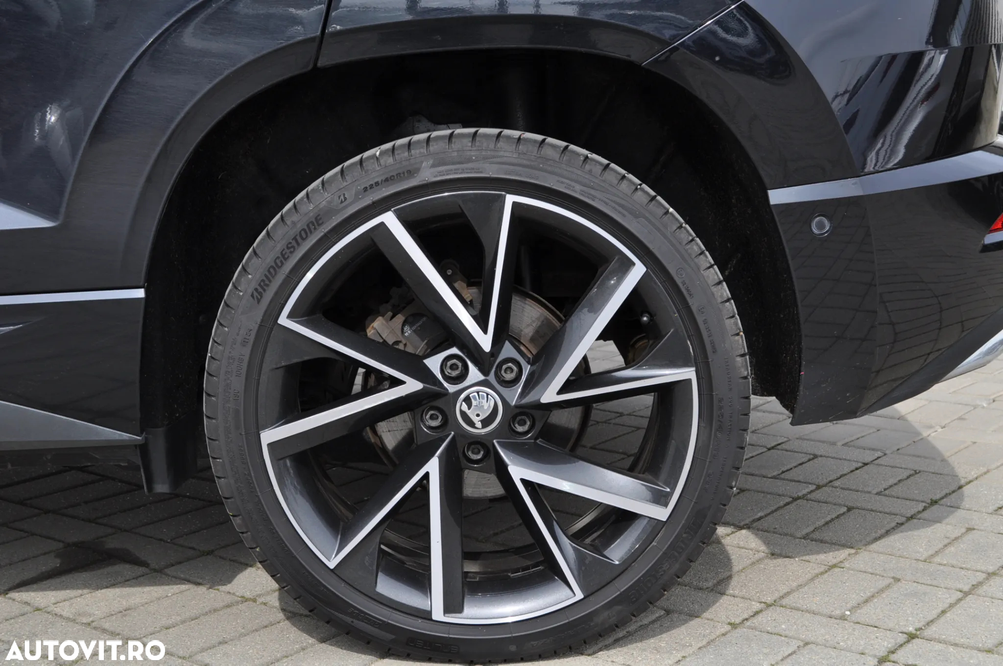 Skoda Karoq 2.0 TDI SCR Sportline - 9