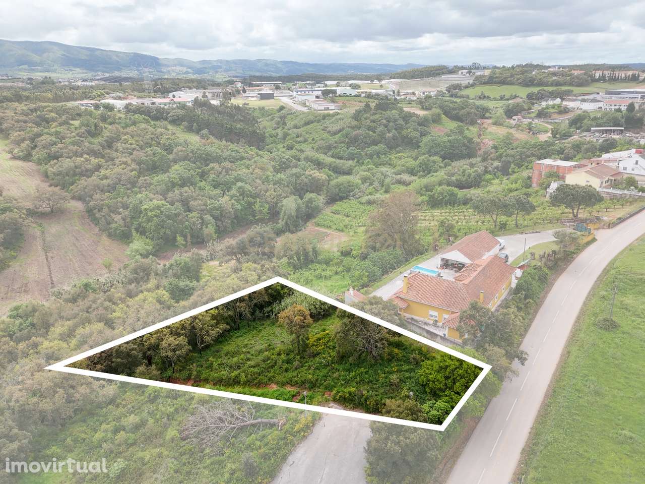 Lote para Construção com 1.069m² - Cadaval - Grande imagem: 3/14