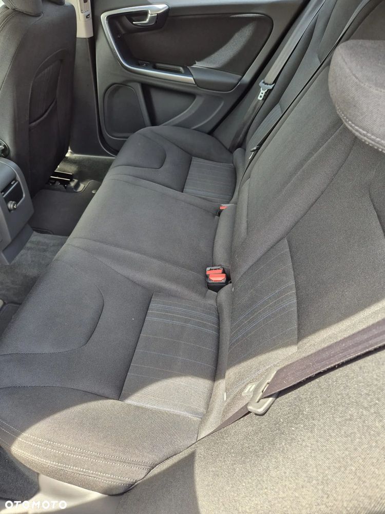 Volvo V60 D5 AWD - 7
