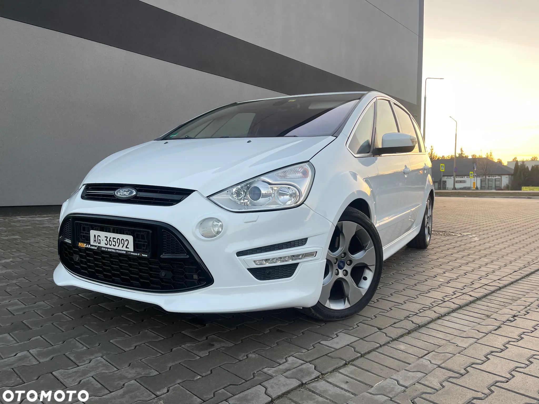 Ford S-Max - 1