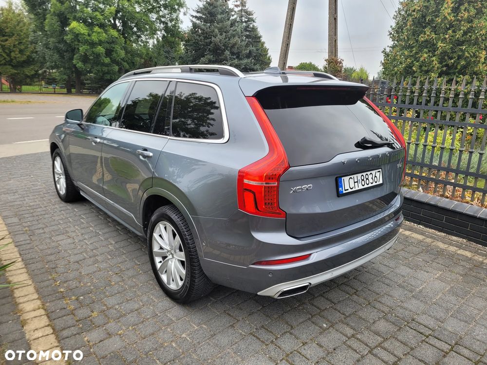 Volvo XC 90 T5 AWD Momentum - 4