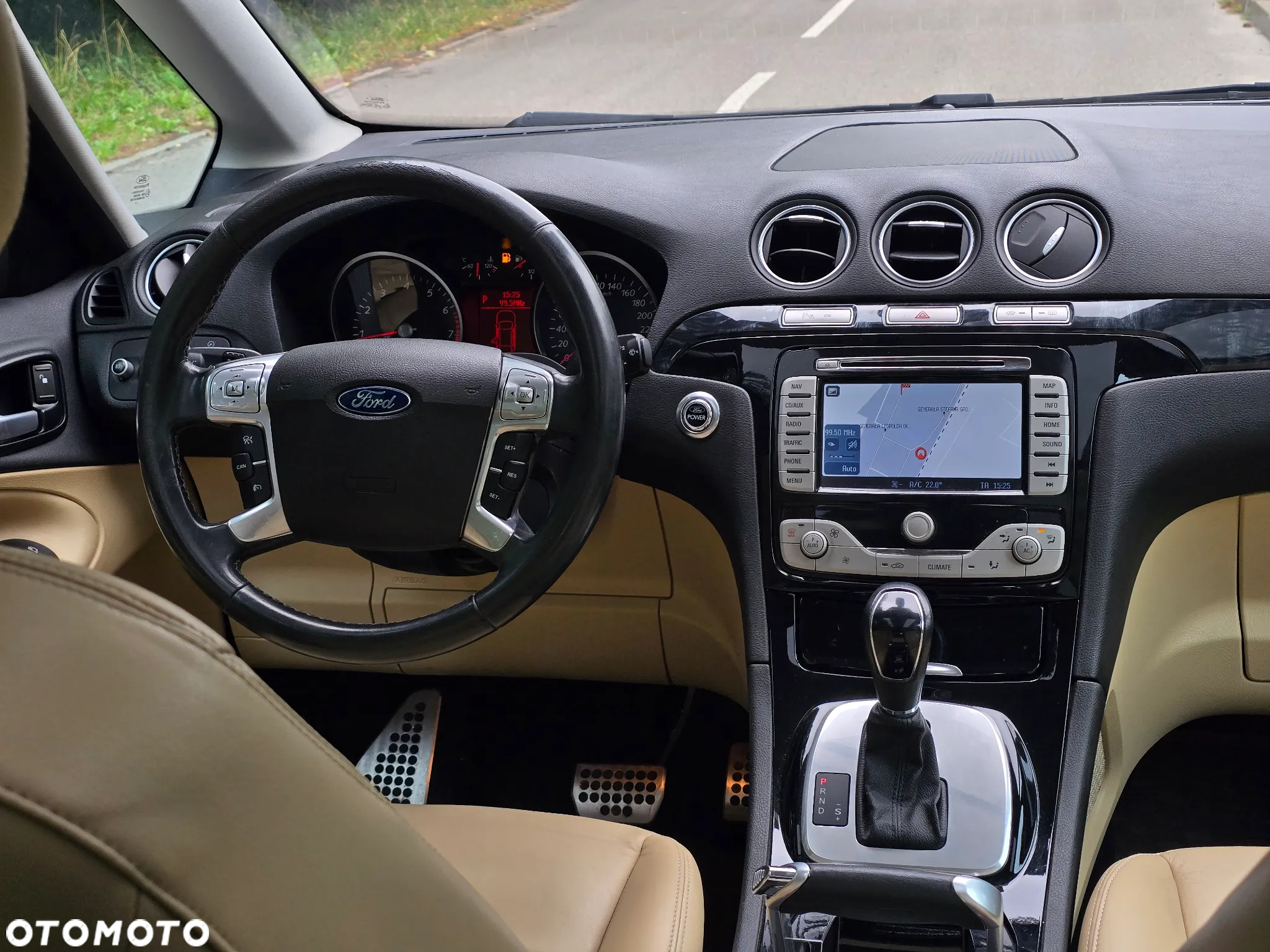 Ford Galaxy 2.0 EcoBoost Titanium - 26