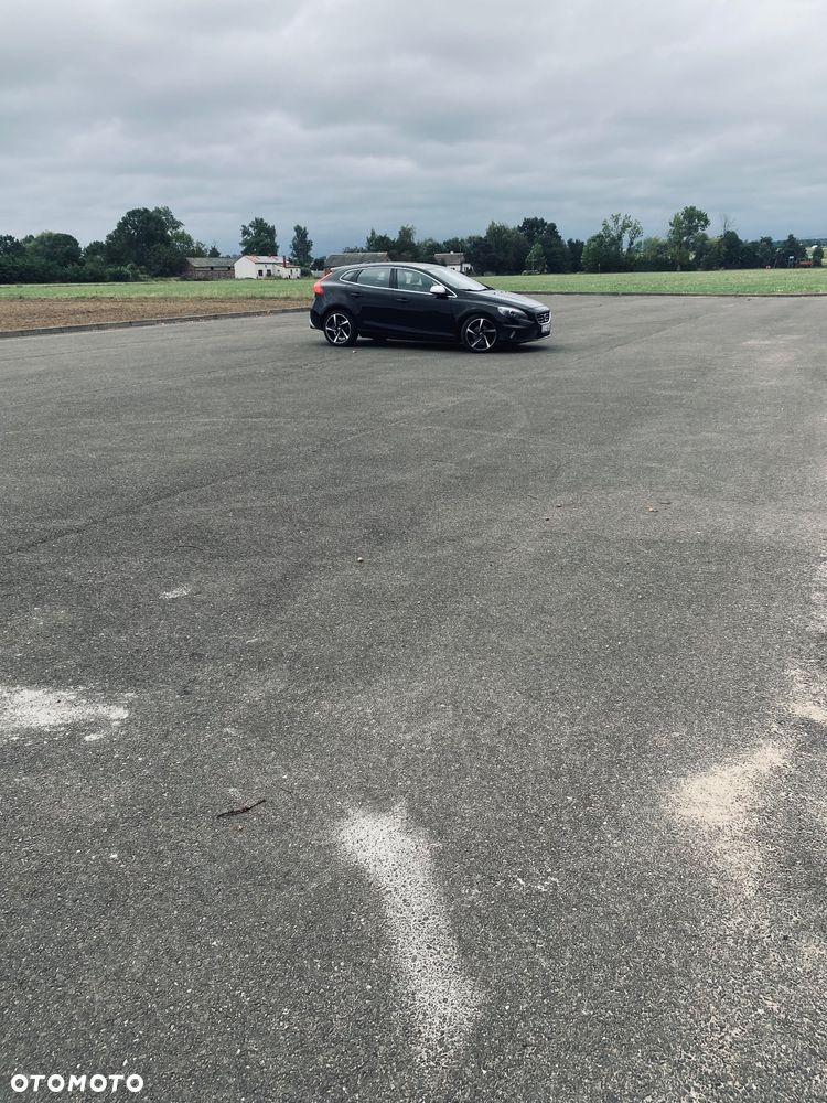 Volvo V40 D2 Drive-E R-Design Kinetic - 32