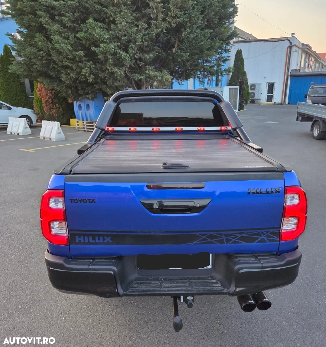 Toyota Hilux 4x4 Double Cab A/T Invincible - 3