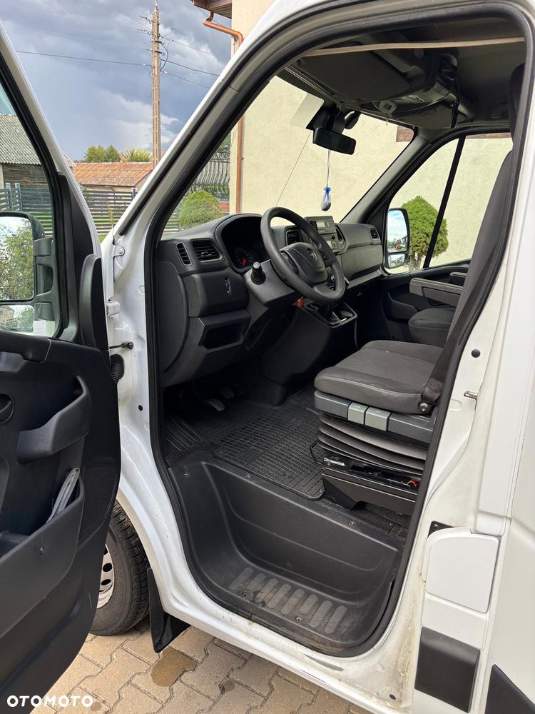 Opel Movano - 8