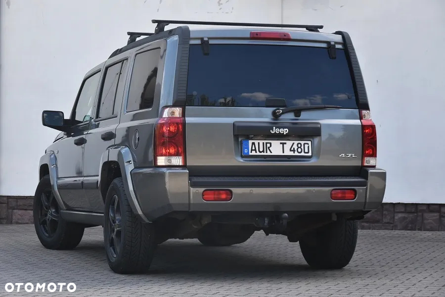 Jeep Commander 4.7 V8 - 10