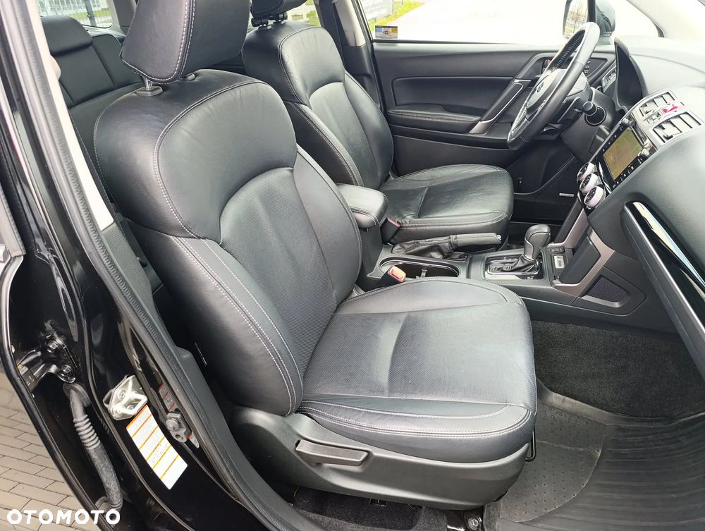 Subaru Forester 2.0 XT Platinum Lineartronic - 15