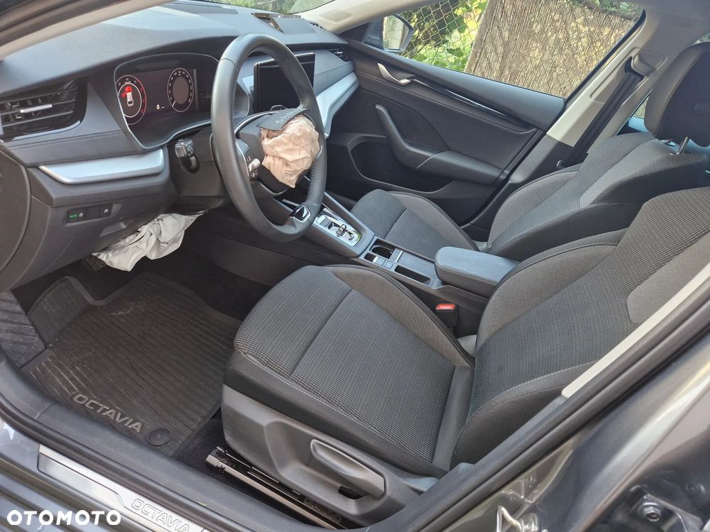 Skoda Octavia 2.0 TDI Selection DSG - 18