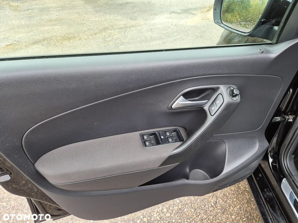 Volkswagen Polo 1.2 Life - 21