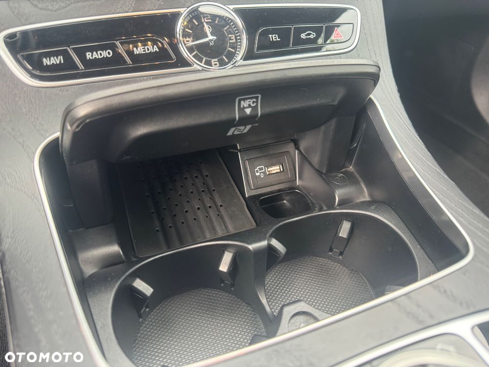 Mercedes-Benz Klasa E 200 9G-TRONIC AMG Line - 34