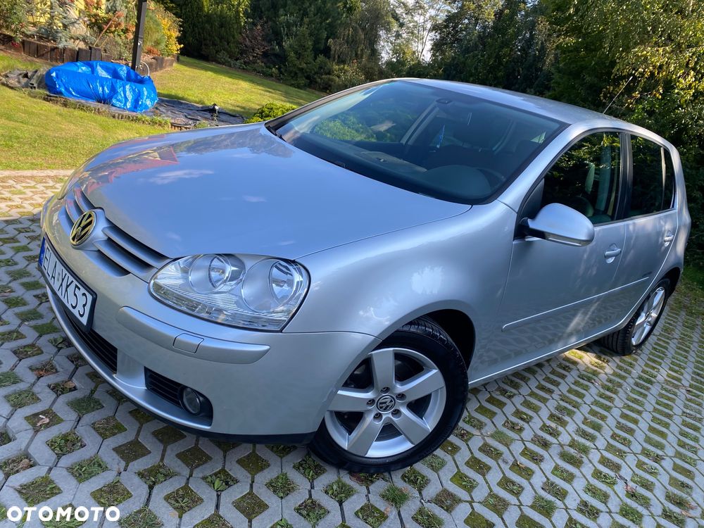 Volkswagen Golf - 2