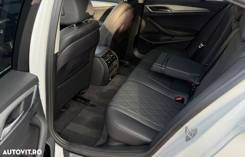 BMW Seria 5 530e AT PHEV - 9