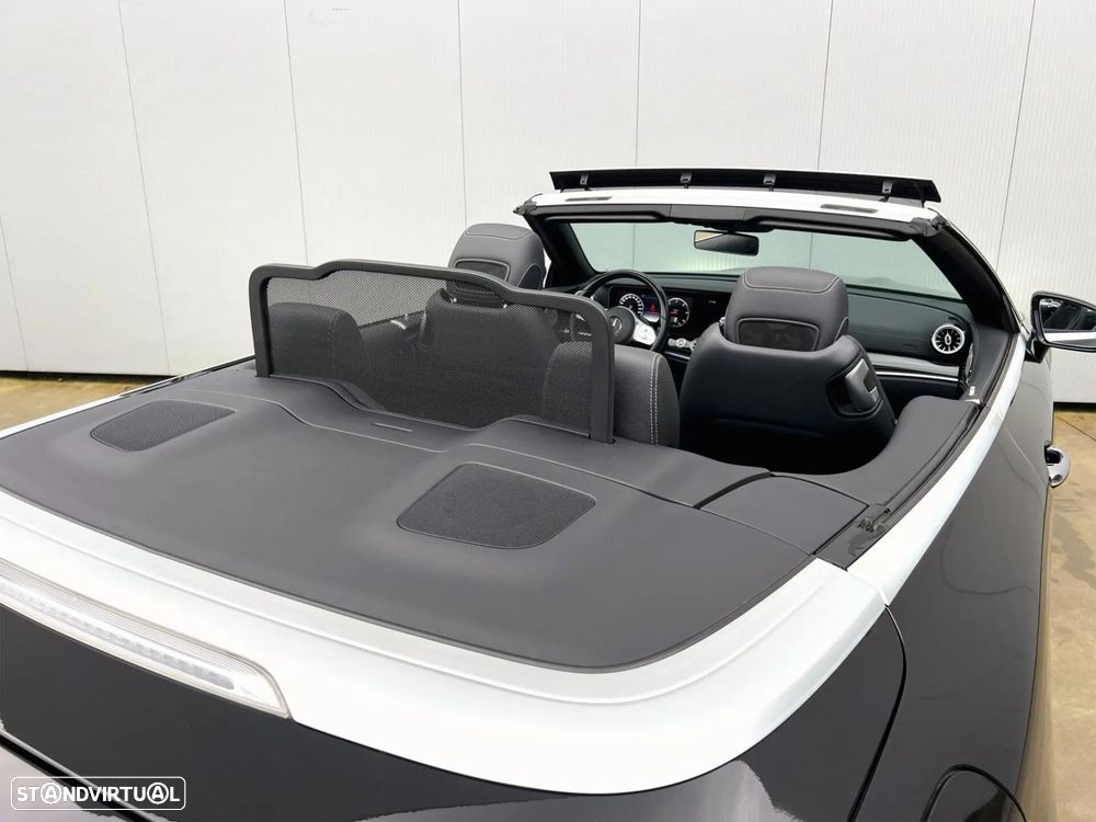 Mercedes-Benz E 220 d Cabrio 9G-Tronic AMG Line - 12