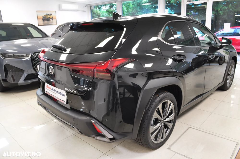 Lexus UX 300h Executive Line - 6
