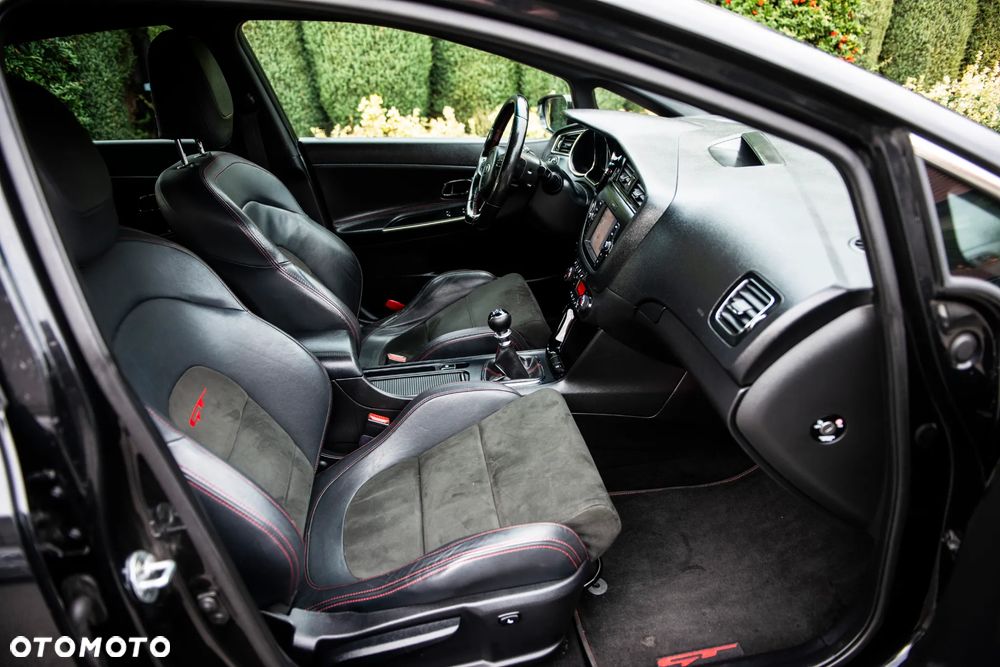 Kia Ceed 1.6 T-GDI GT-Challenge - 38