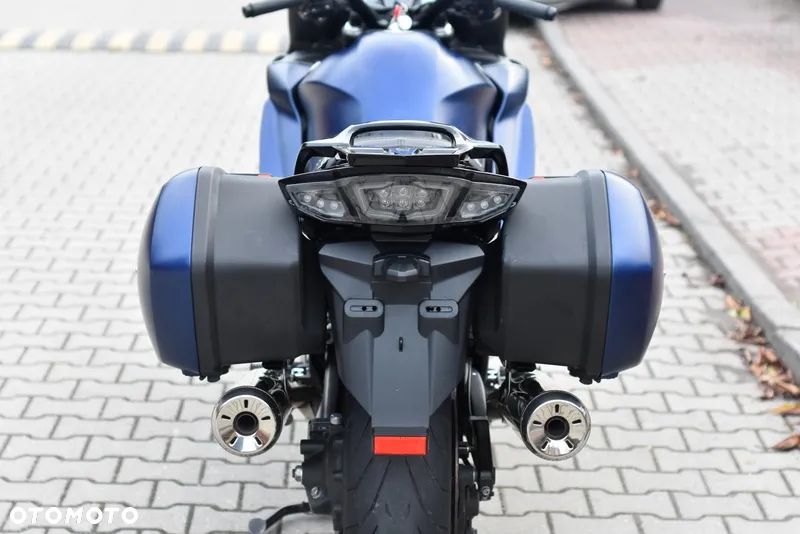 Yamaha FJR - 16