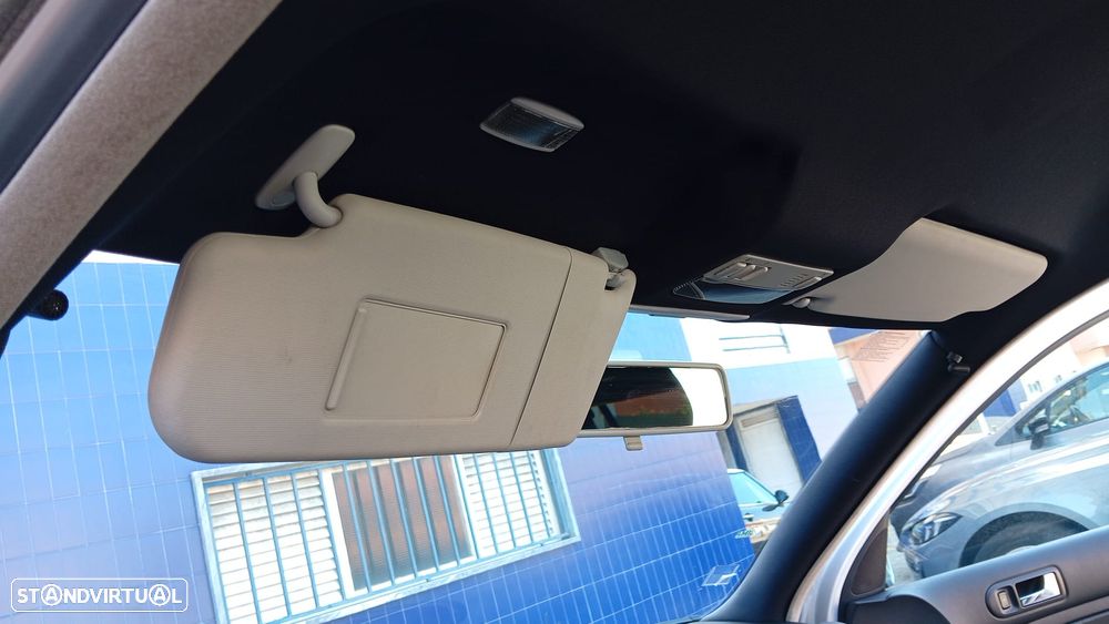 VW Golf Variant 1.9 TDi Confl AC - 4