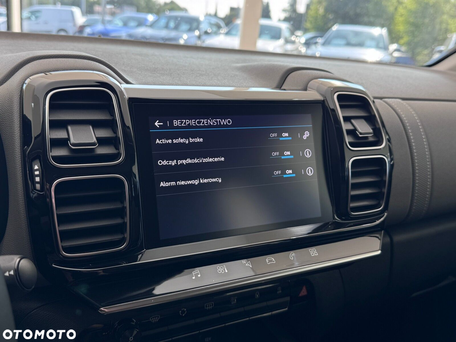 Citroën C5 Aircross 1.2 PureTech Live EAT8 - 34