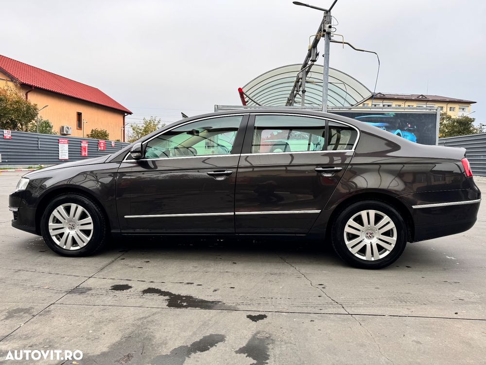 Volkswagen Passat 2.0TDI Highline DPF 4Motion - 9