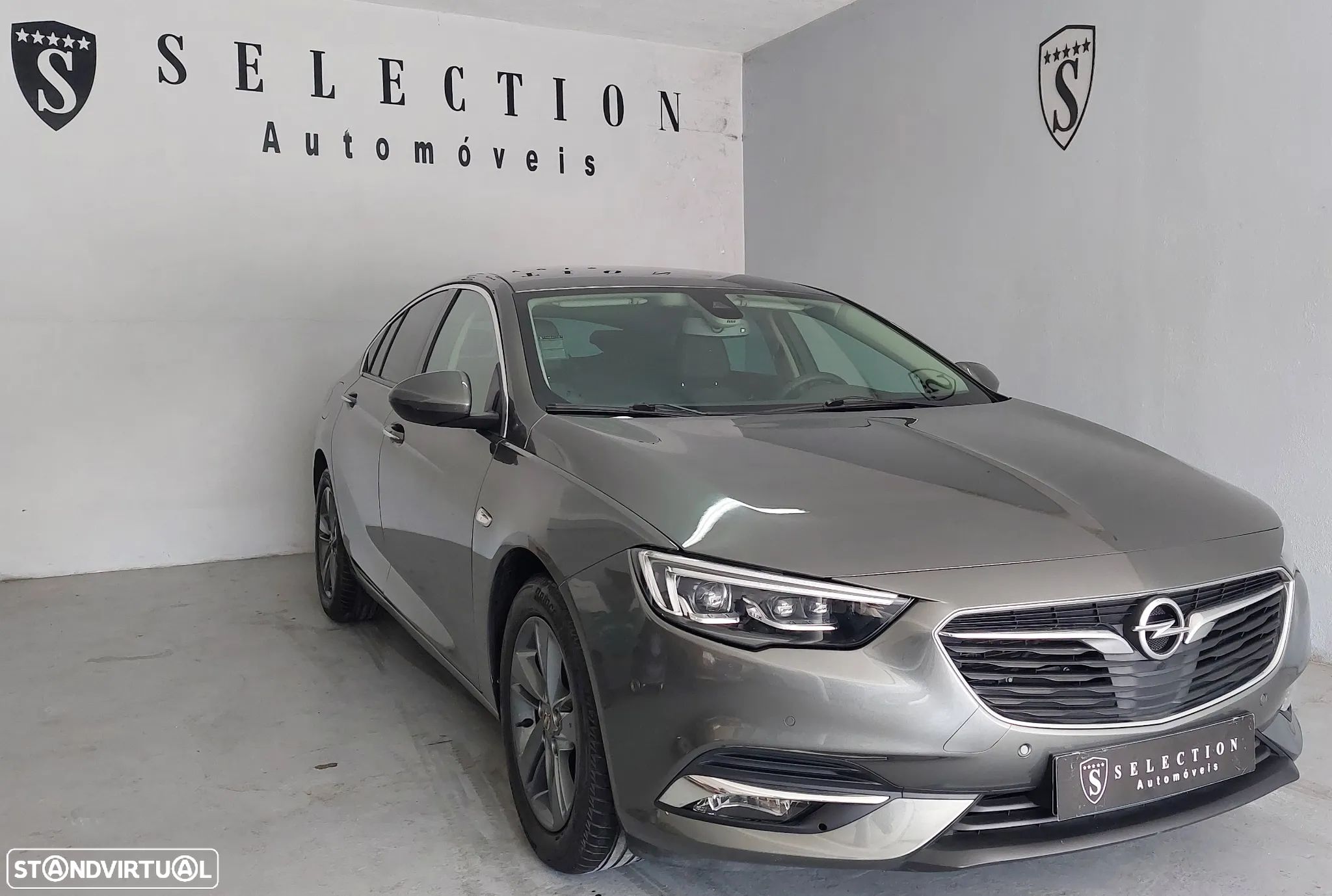 Opel Insignia Grand Sport 2.0 CDTi Business Edition - 1