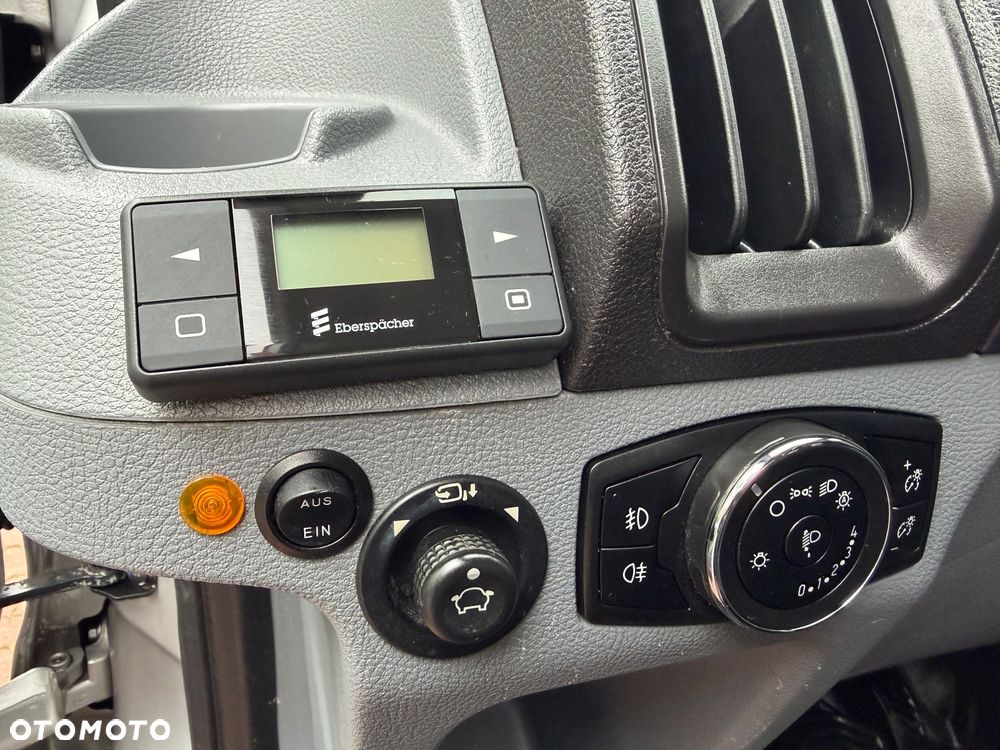 Ford Transit - 20