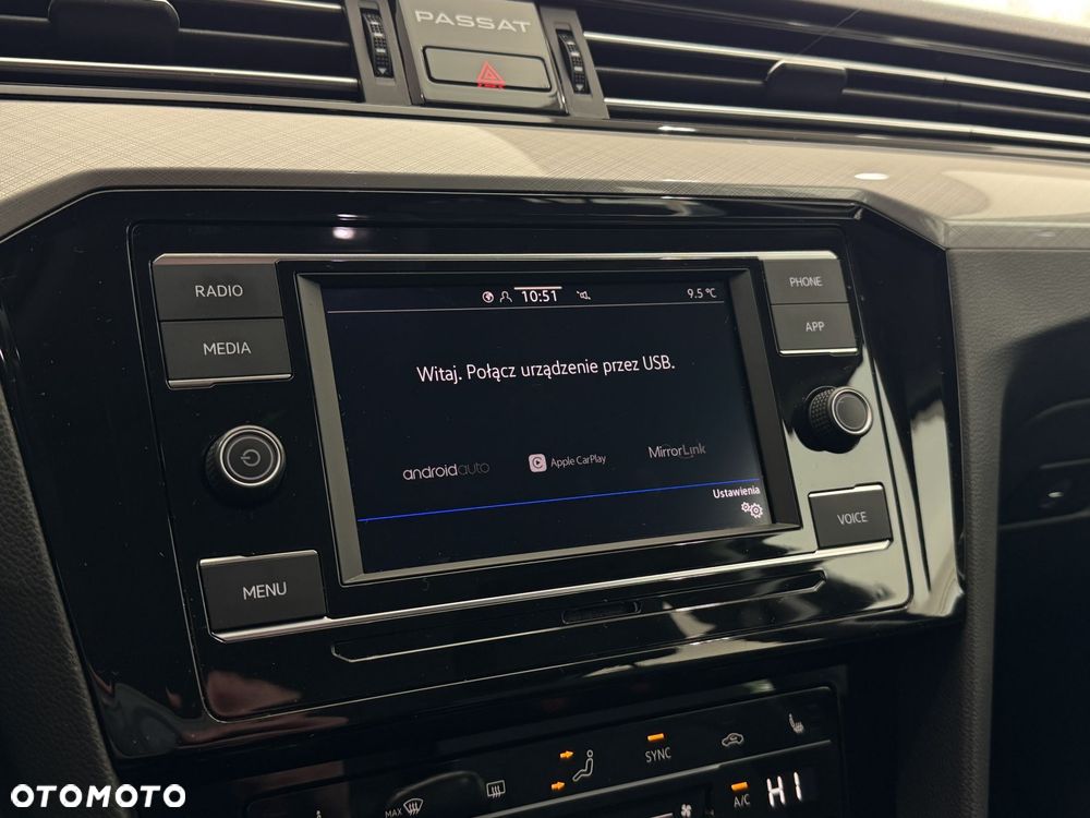 Volkswagen Passat - 37