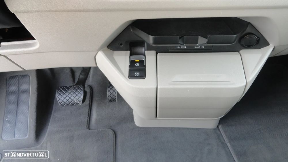VW Multivan - 17