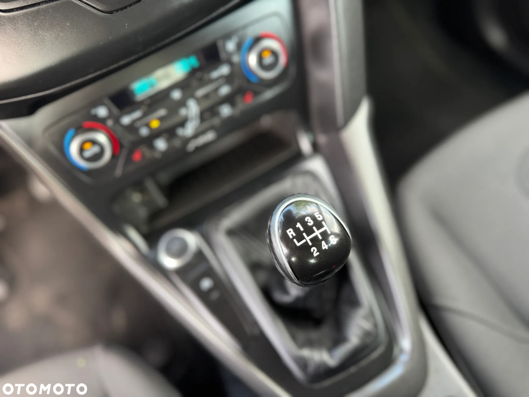 Ford Focus 1.5 EcoBoost SYNC Edition ASS - 28