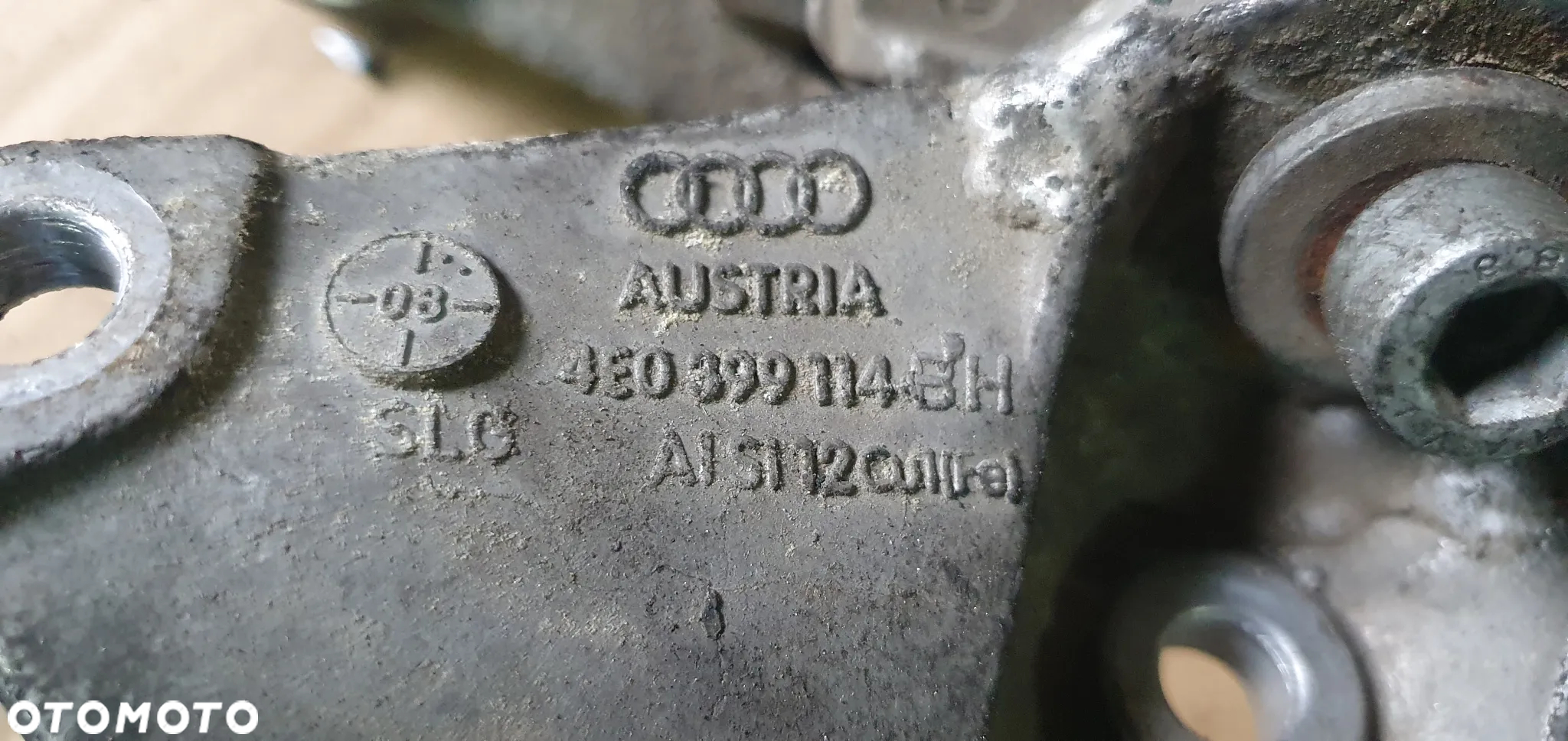 Łapa poduszka skrzyni biegów Audi A8 D3 4.2 TDI 4E0399231N - 6