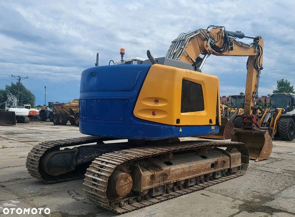 Liebherr R926 Compact - 7