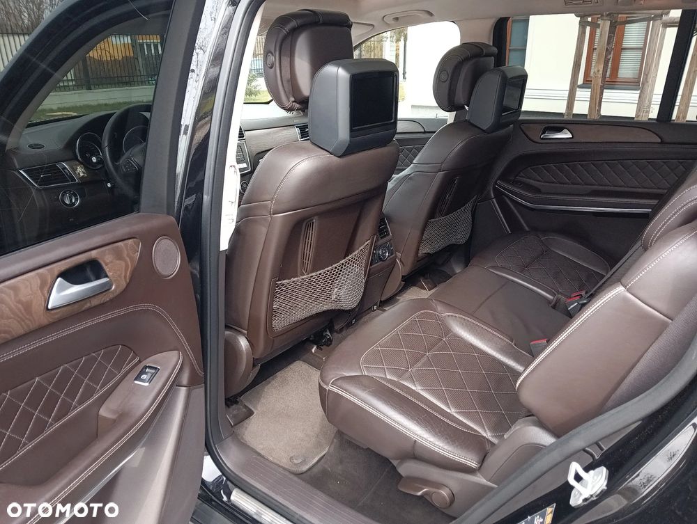 Mercedes-Benz GLS - 13