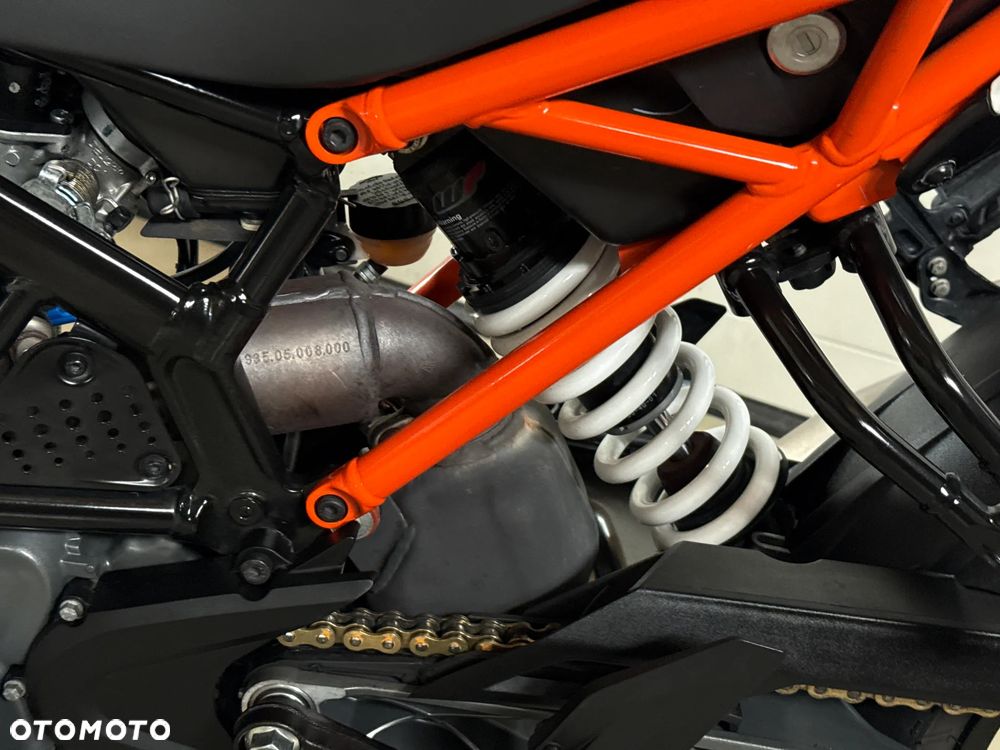 KTM Duke 125 - 12