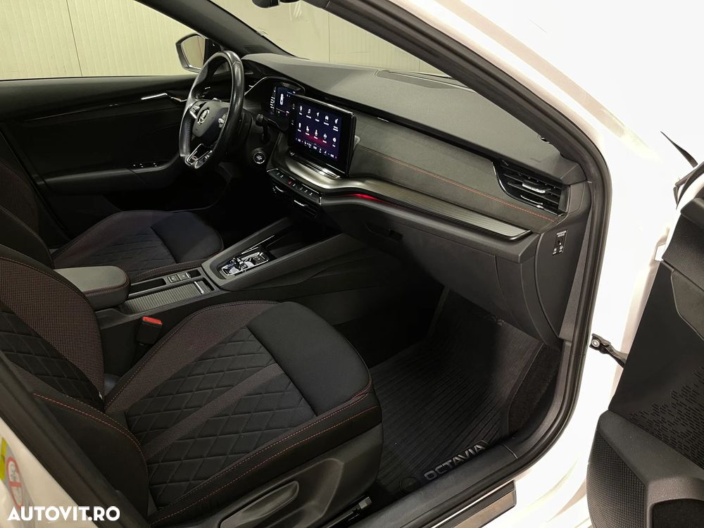 Skoda Octavia 2.0 TSI DSG RS - 10