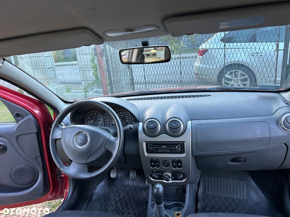 Dacia Sandero 1.6 Hi-Flex - 8