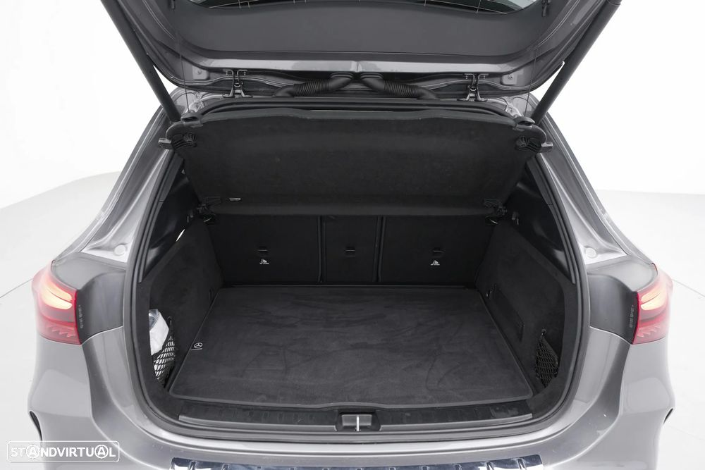 Mercedes-Benz GLA 180 d AMG Line - 30